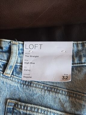 LOFT Light Wash Blue High-Rise Straight Curvy Jeans